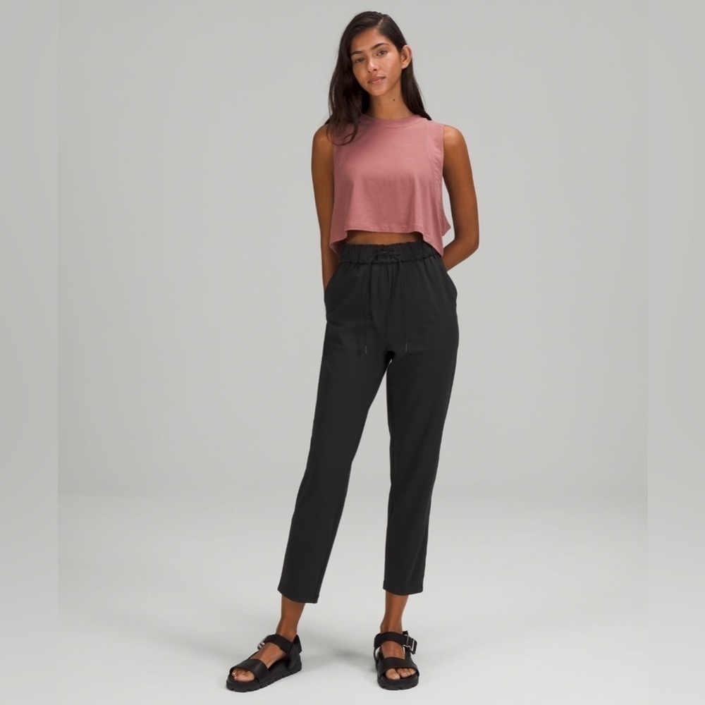 Lululemon High-Rise Pant 7/8 Length Black missing tag size 4 🖤